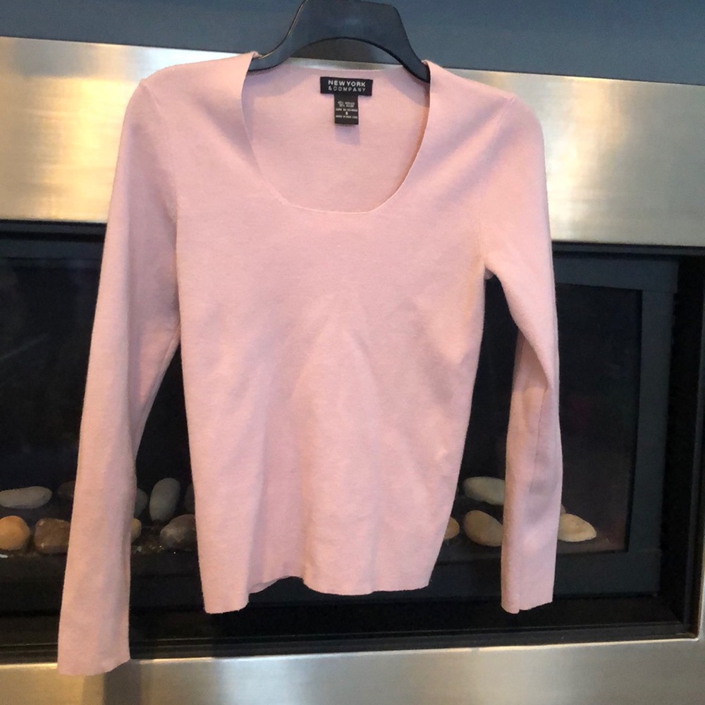 Women’s pink New York & Company top sz small shirt